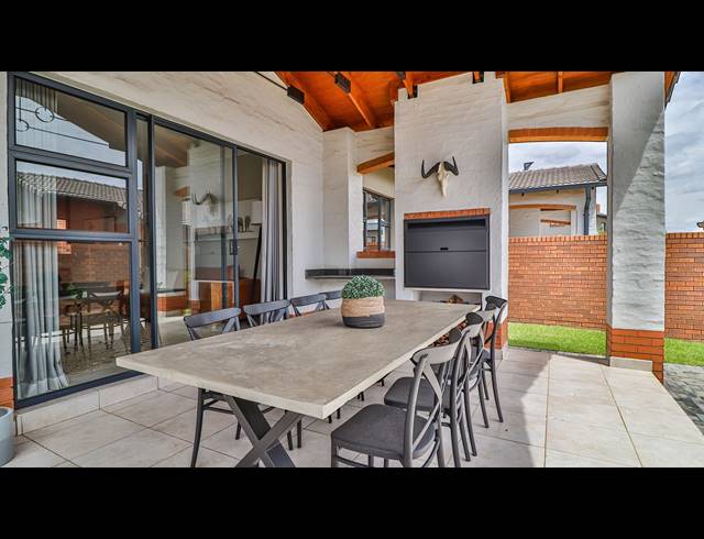 3 BEDROOM SIMPLEX FOR SALE IN SIX FOUNTAINS RESIDENTIAL ESTATE